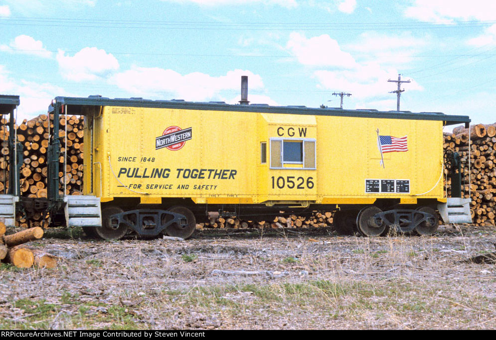 NorthWestern caboose CGW #10526